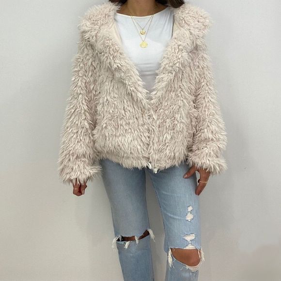 NWT Faux Fur Teddy Jacket with Hood - Picture 7 of 9